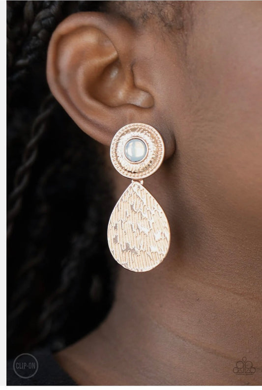 5447- Rosegold clip on earrings