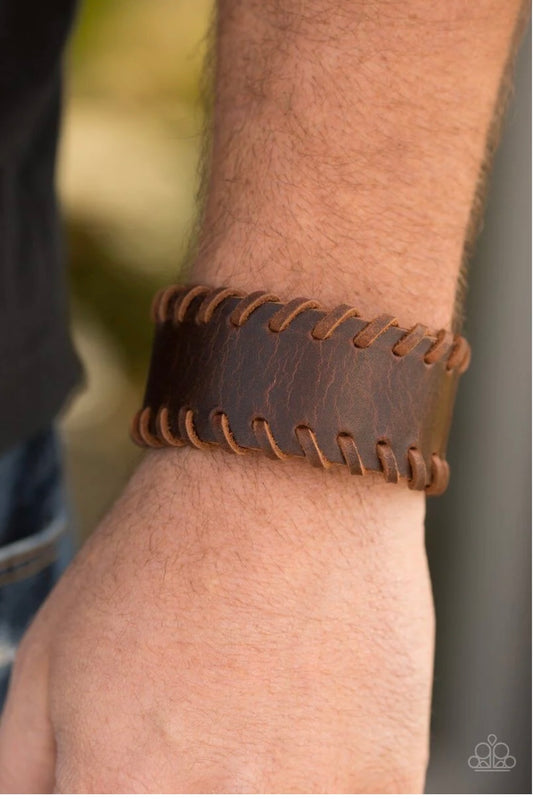 4498 Brown laced bracelet