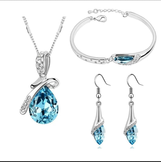 1018-2 Blue rhinestone set